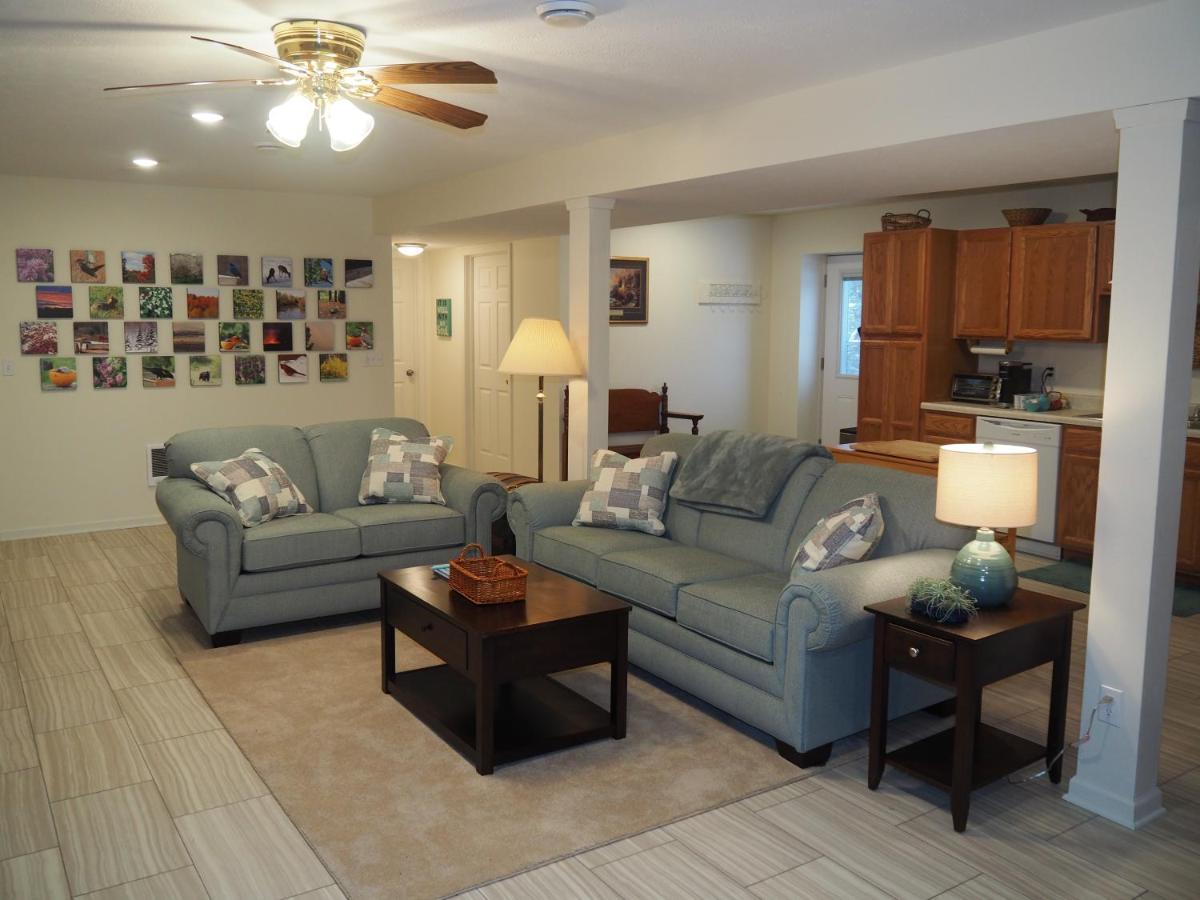New! The Blessing - A Cute And Cozy Apartment! Benzonia 외부 사진